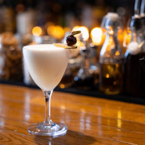 sugar lodge, craft drinks Black Sheep Bar: A New Addition to the Valley's Late Night Scene