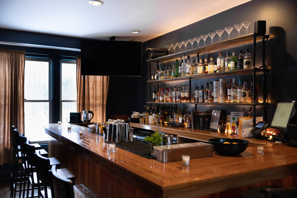 sugar lodge, craft drinks Black Sheep Bar: A New Addition to the Valley's Late Night Scene